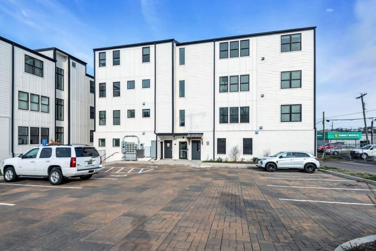 Modern Nations - Walkable - 5 Mi Downtown Nashville