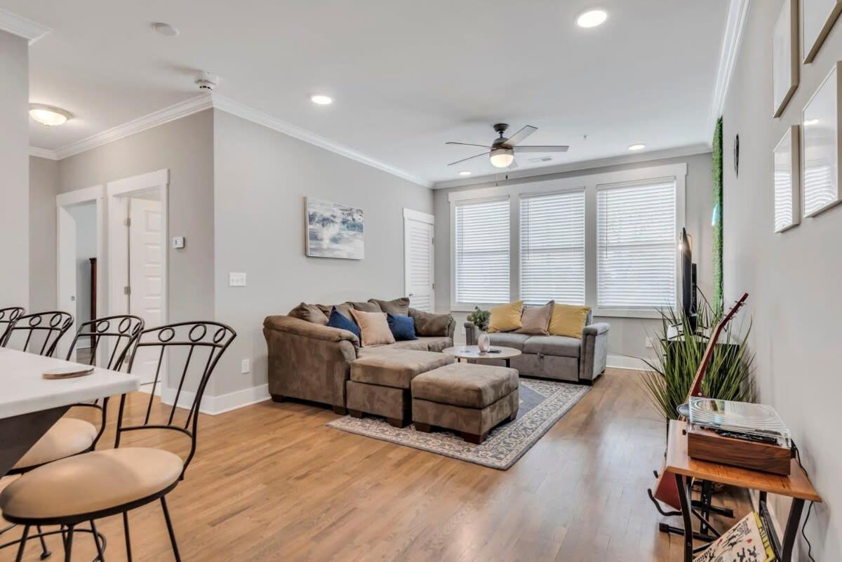 Modern Nations - Walkable - 5 Mi Downtown *